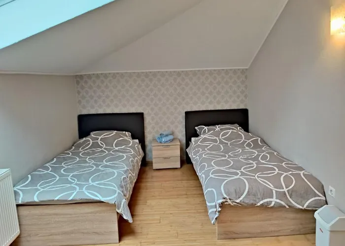 Ilidza Family Unit شقة *